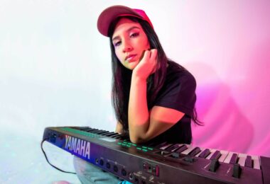 «Nevermind» es el nuevo EP de la artista peruana Jeannie Llamoga