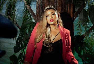 VIDEO | Any Victoria lanza su nuevo single y videoclip «Maldita Actitud»