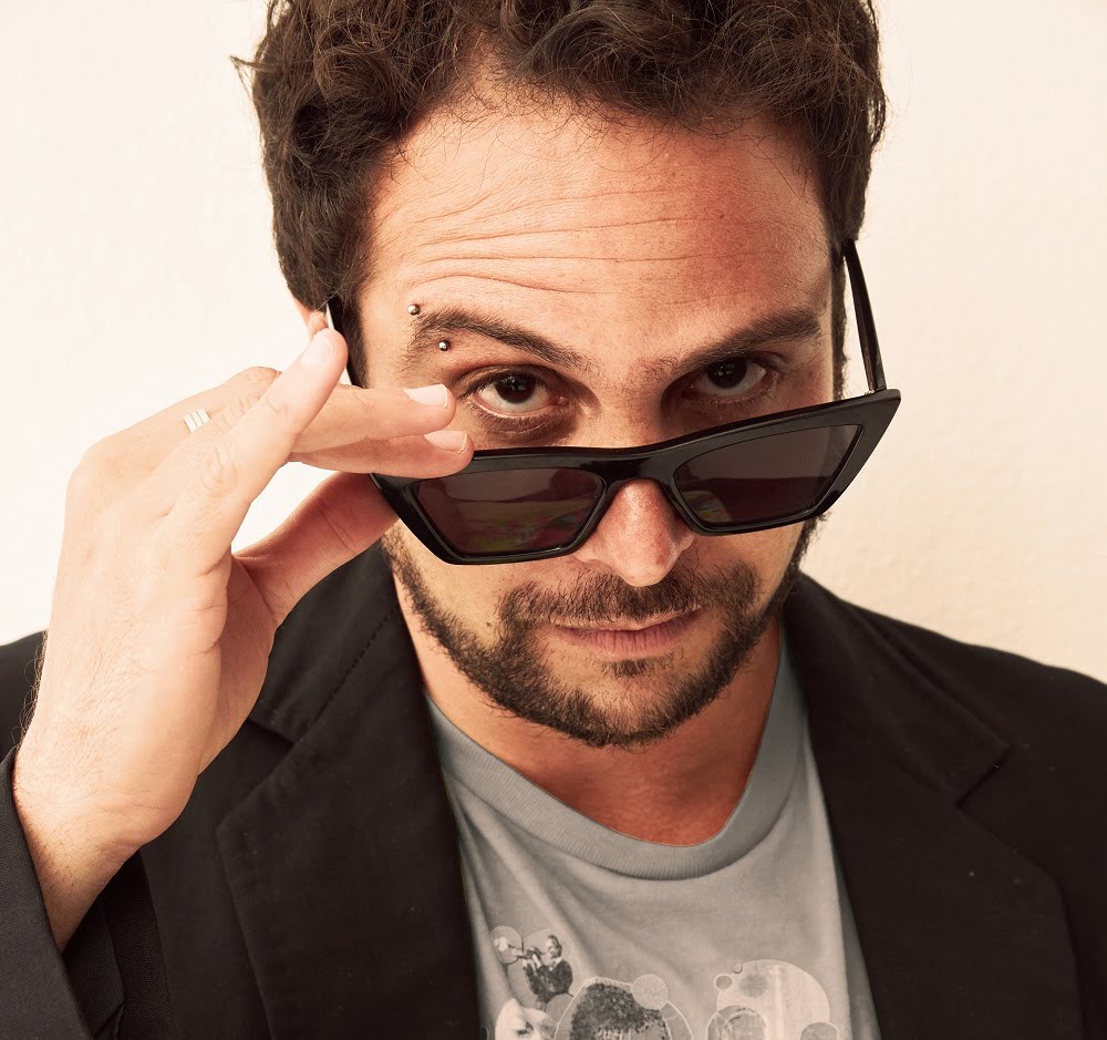Daniel Sacroisky regresa a la música con «En mi azotea ya no hay aeropuertos», su nuevo disco