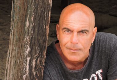 Orlando Netti regresa al Perú en abril con “Volver a sentir”, su nuevo disco Orlando Netti regresa al Perú en abril con “Volver a sentir”, su nuevo disco