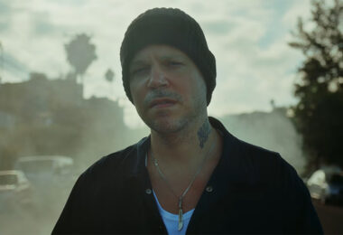 RESIDENTE lanza nuevo sencillo y video “THIS IS NOT AMÉRICA” junto a IBEYI