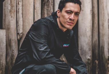 VIDEO | Vinny The Kid usa su corazón como brújula con su tema «Se Cansó»