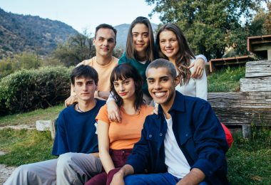 «Llévame al cielo»: Ya se encuentra en producción la nueva serie original de Disney+