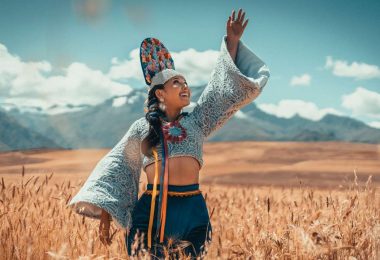 VIDEO | Milena Warthon muestra a través de una ventana lo maravilloso que es nuestro país en videoclip de “Maravilloso”