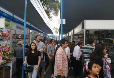 El distrito de San Luis recibe por primera vez la feria del Libro
