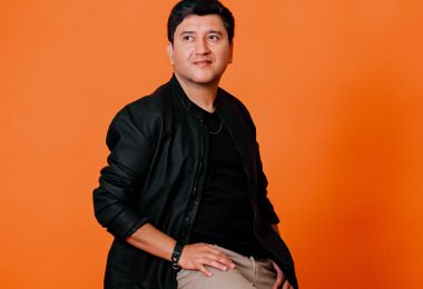 VIDEO | José Coronado anuncia su nuevo sencillo y videoclip «Con Toda el Alma»
