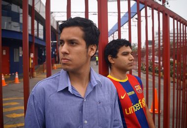 «Que difícil resulta hablar de amor»: Un drama contemporáneo sobre la amistad y el amor en el Teatro del Juego
