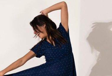 Explora el viaje emocional de Luz en PSICOFONÍA: una obra teatral sobre la aceptación y el empoderamiento familiar
