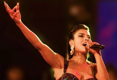 VIDEO | Stephany Orúe y Sound Machina presentan «Bésame toda», su nuevo sencillo