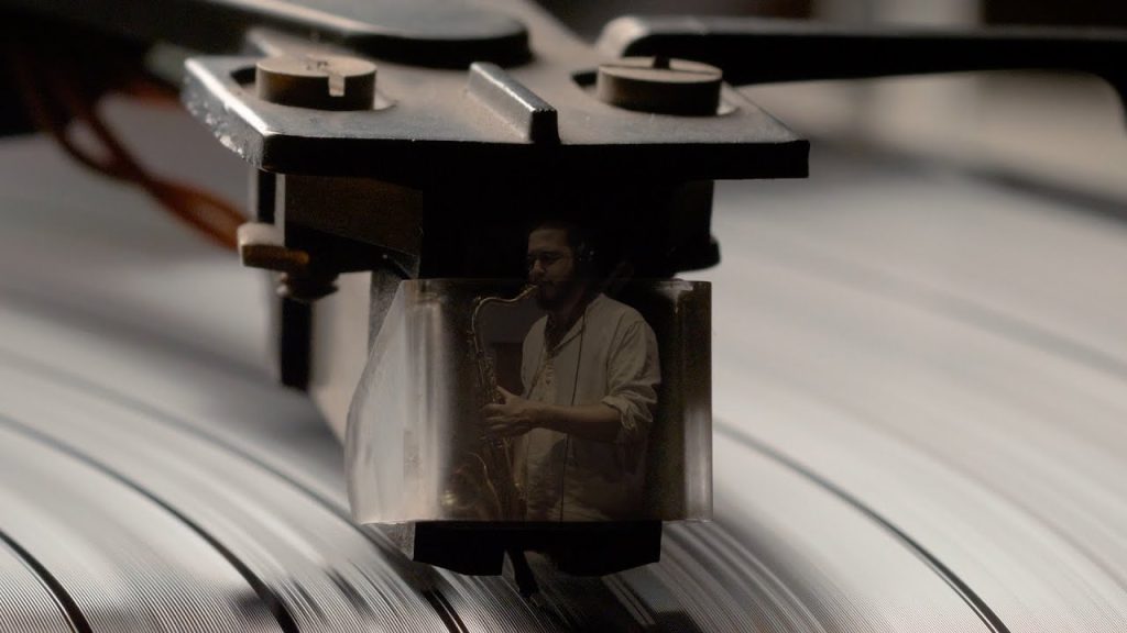 VIDEO | Una Lengua Infinita lanza «El Último Disco», una oda nostálgica al vinilo