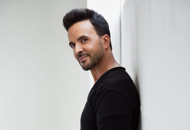Luis Fonsi regresa a Lima para celebrar 25 años de éxitos en un concierto imperdible