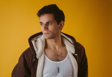«Eterna Soledad»: Felipe Alonso debuta con un EP que fusiona neo-soul, funk y pop