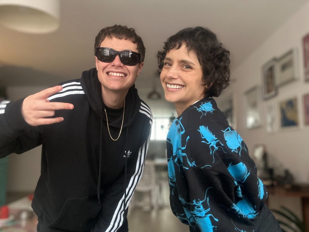 VIDEO | Melania Urbina protagoniza videoclip de Pau The Kid junto a su hija Lucía VIDEO | Melania Urbina protagoniza videoclip de Pau The Kid junto a su hija Lucía