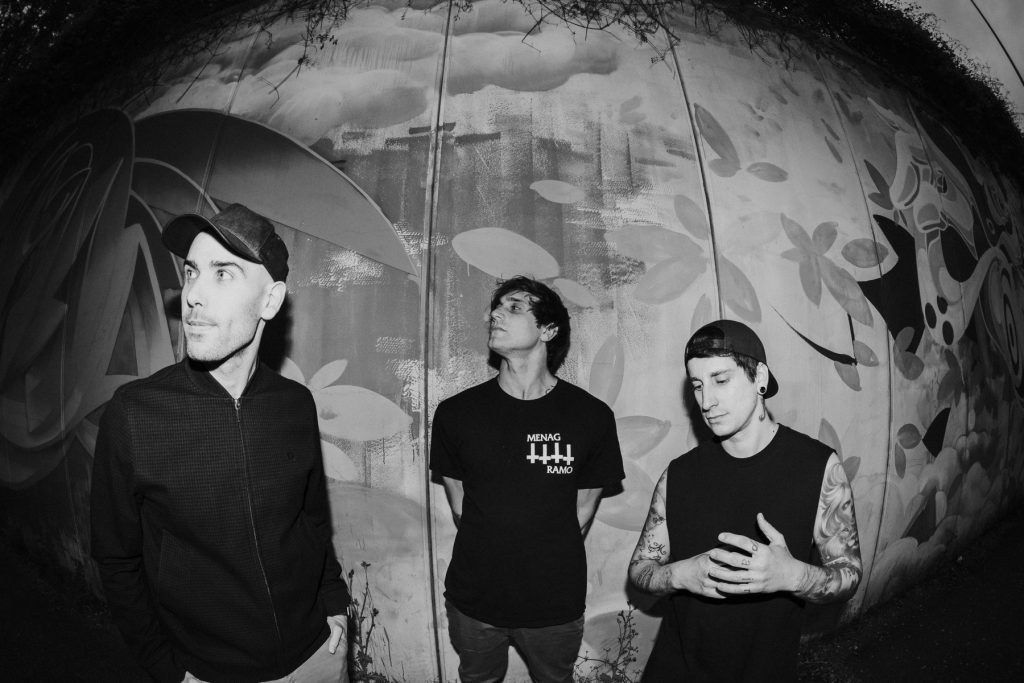VIDEO | Lillians lanza “Move On”: un himno punk para dejar atrás lo tóxico