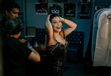 Natalia Salas celebra gran estreno de “Con Todo menos miedo”