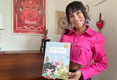 Literatura infantil bilingüe: Claudia Rua Bustamante lanza «Los recolectores de corazones»