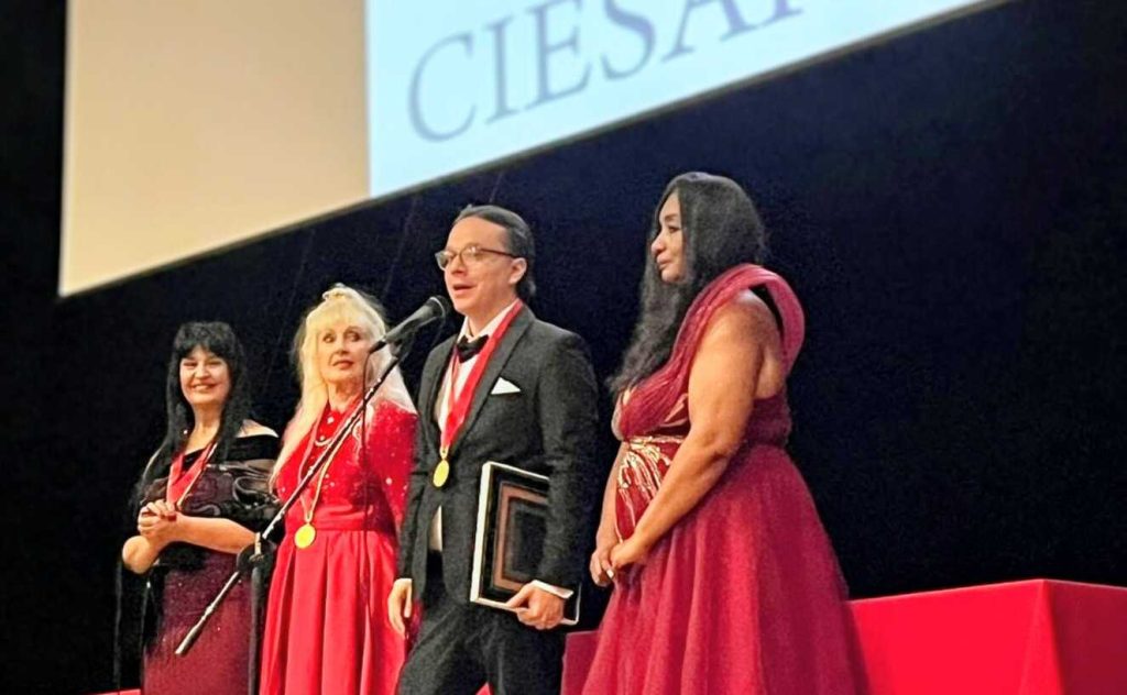 Pablo Aldaco recibe el Premio CIESART a la Música 2025 y un Doctorado Honoris Causa en España Pablo Aldaco recibe el Premio CIESART a la Música 2025 y un Doctorado Honoris Causa en España