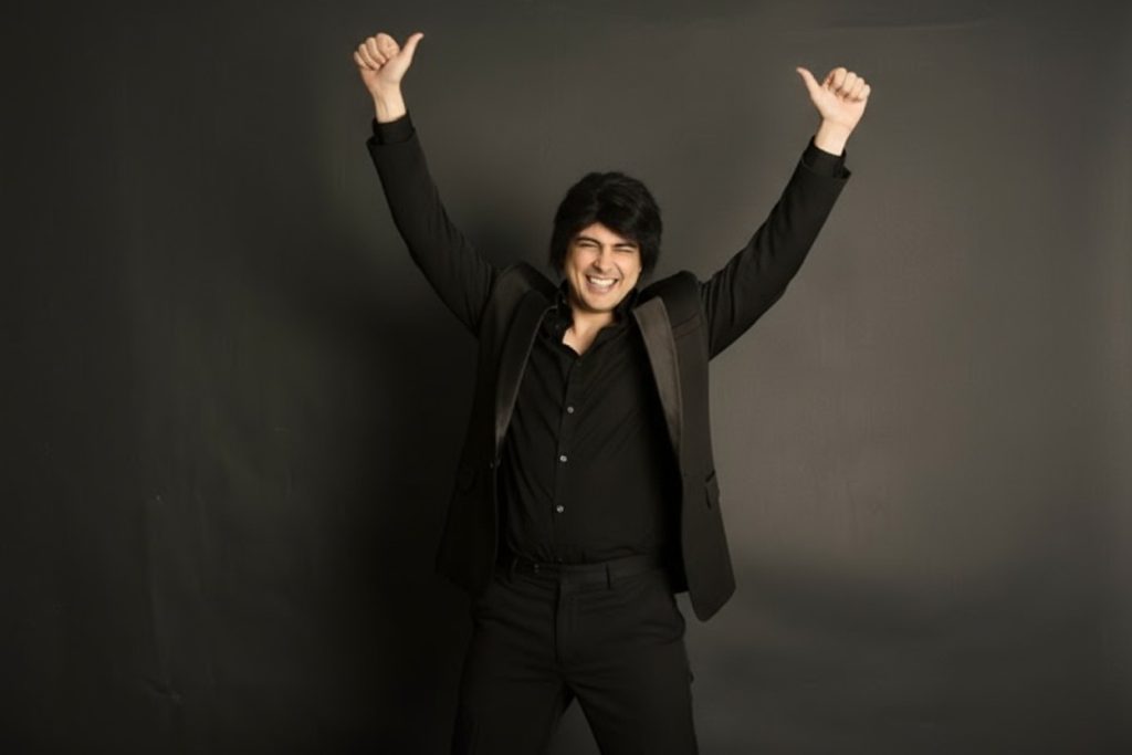 Óscar Gayoso regresa a los escenarios con un show renovado y lleno de humor