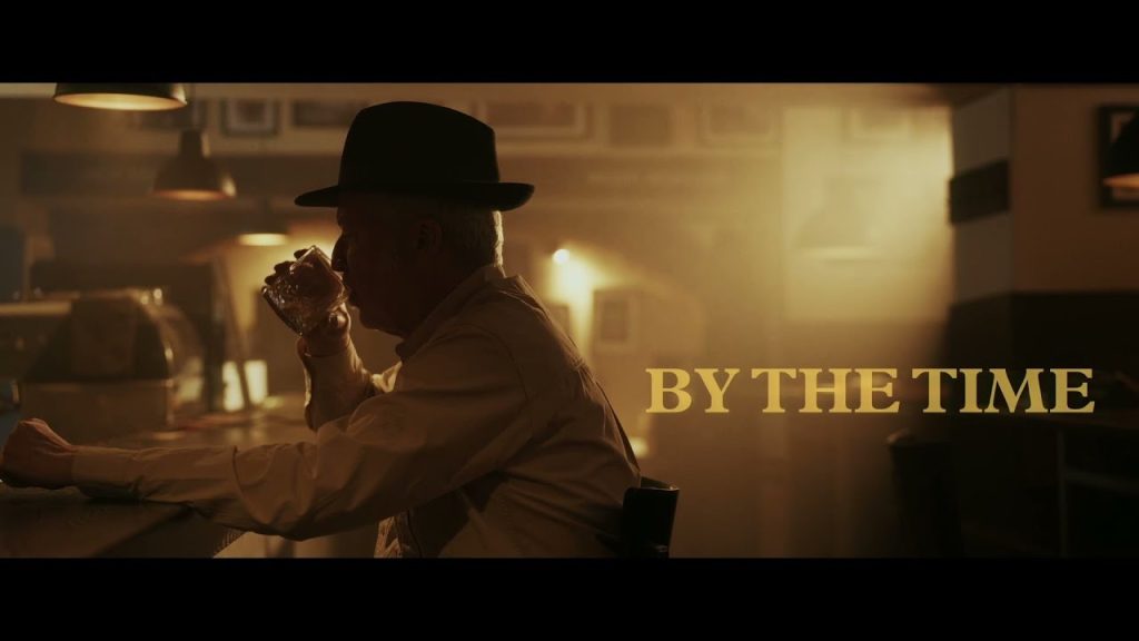 George Collins lanzó “By the Time”, un crudo y honesto adelanto de su próximo álbum New Ways of Getting Old