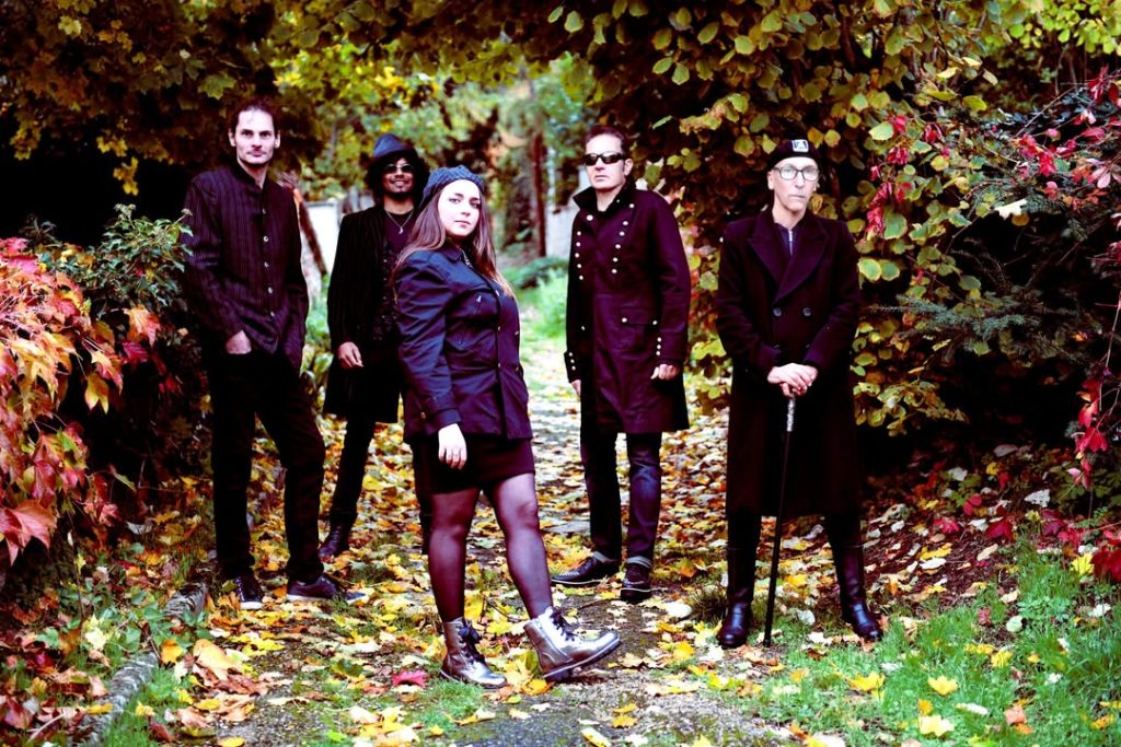 The Verge presenta “Another Day”, un single con videoclip oficial entre el glam de Bowie y el rock alternativo