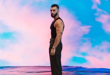 VIDEO | Manuel Turizo presenta su nueva bachata “Por un Pendejo No Se Llora (Salud Mi Reina)”