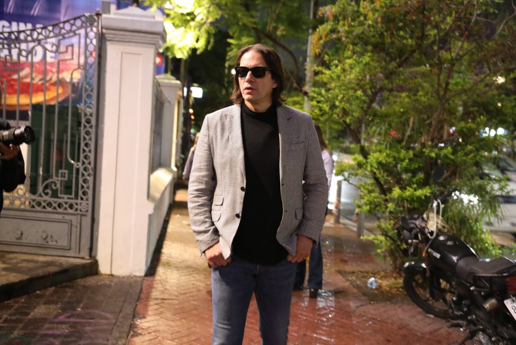 VIDEO | “La Tasca”: Puerto Mariel lanza sencillo de rock pop con historia de desamor en la Zona Rosa de Guadalajara