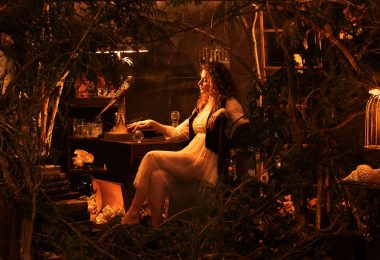 VIDEO | “Never Better”: Night Teacher lanzó “Year of the Snake”, un álbum sobre transformación y sanación emocional