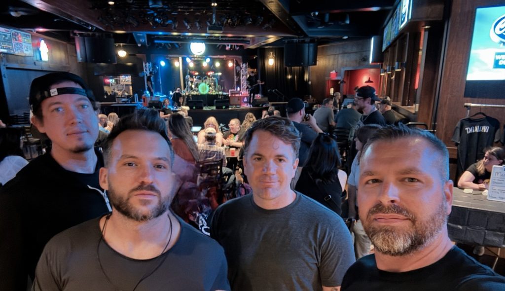 Die Tired lanza “Why Won’t You Wake Up?”: un single de rock moderno que invita a despertar y reconectar Die Tired lanza “Why Won’t You Wake Up?”: un single de rock moderno que invita a despertar y reconectar