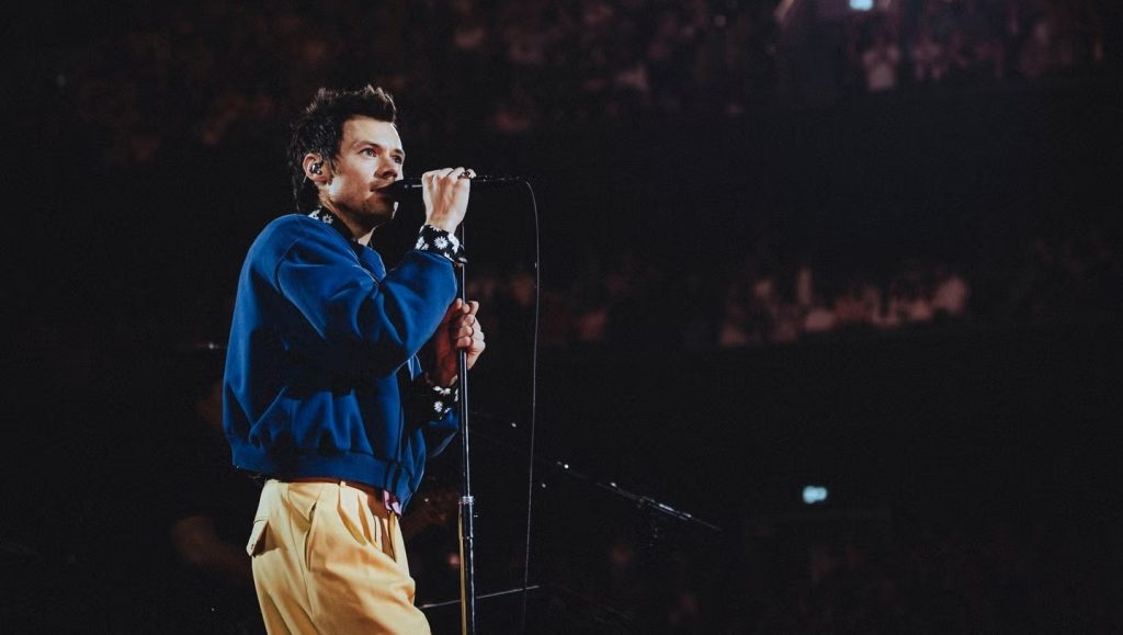 VIDEO | Harry Styles: KISS ALL THE TIME. DISCO, OCCASIONALLY ya disponible en todas las plataformas VIDEO | Harry Styles: KISS ALL THE TIME. DISCO, OCCASIONALLY ya disponible en todas las plataformas
