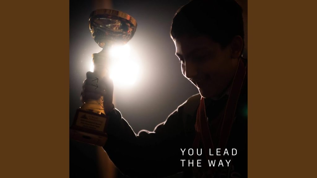 Alpaca-in-Chief revive la épica juvenil con su sencillo “You Lead the Way”