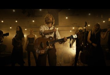 VIDEO | «Épique la Baleine!»: Hélianthème expande su universo folk con “Le Pêcheur & Le Dôme De Verre”
