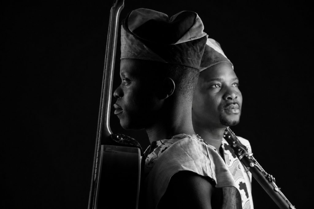 Duo Landry+ fusiona afro-soul e indie folk en “Sɛ́si” Duo Landry+ fusiona afro-soul e indie folk en “Sɛ́si”
