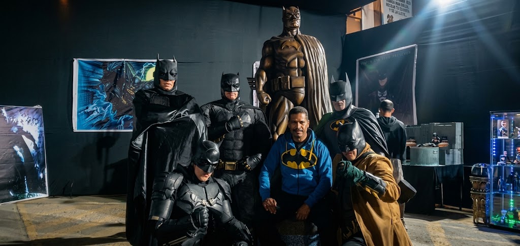 Lima se convierte en Gotham para celebrar los 87 años de Batman Lima se convierte en Gotham para celebrar los 87 años de Batman