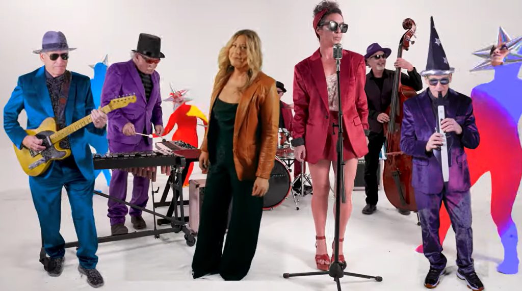 Zircon Skyeband presenta “Rather Walk Beside You” como parte de su EP “Catch A Falling Star”