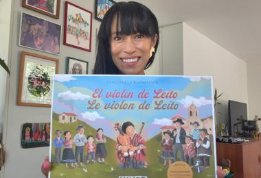 Claudia Rua Bustamante presenta «El violín de Leíto», un cuento bilingüe inspirado en la danza de las tijeras