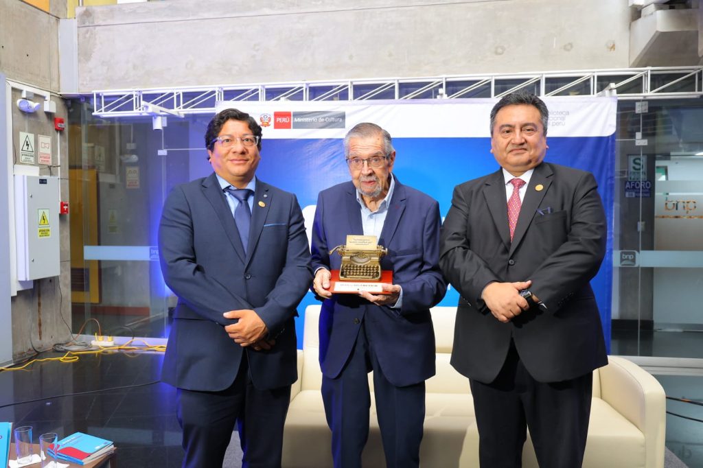 homenaje a Juan Gargurevich